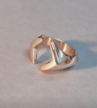 Image 2 of 9CT GOLD AMULET 