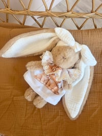 Image 1 of DOUDOU ET SA TENUE LIONNE 