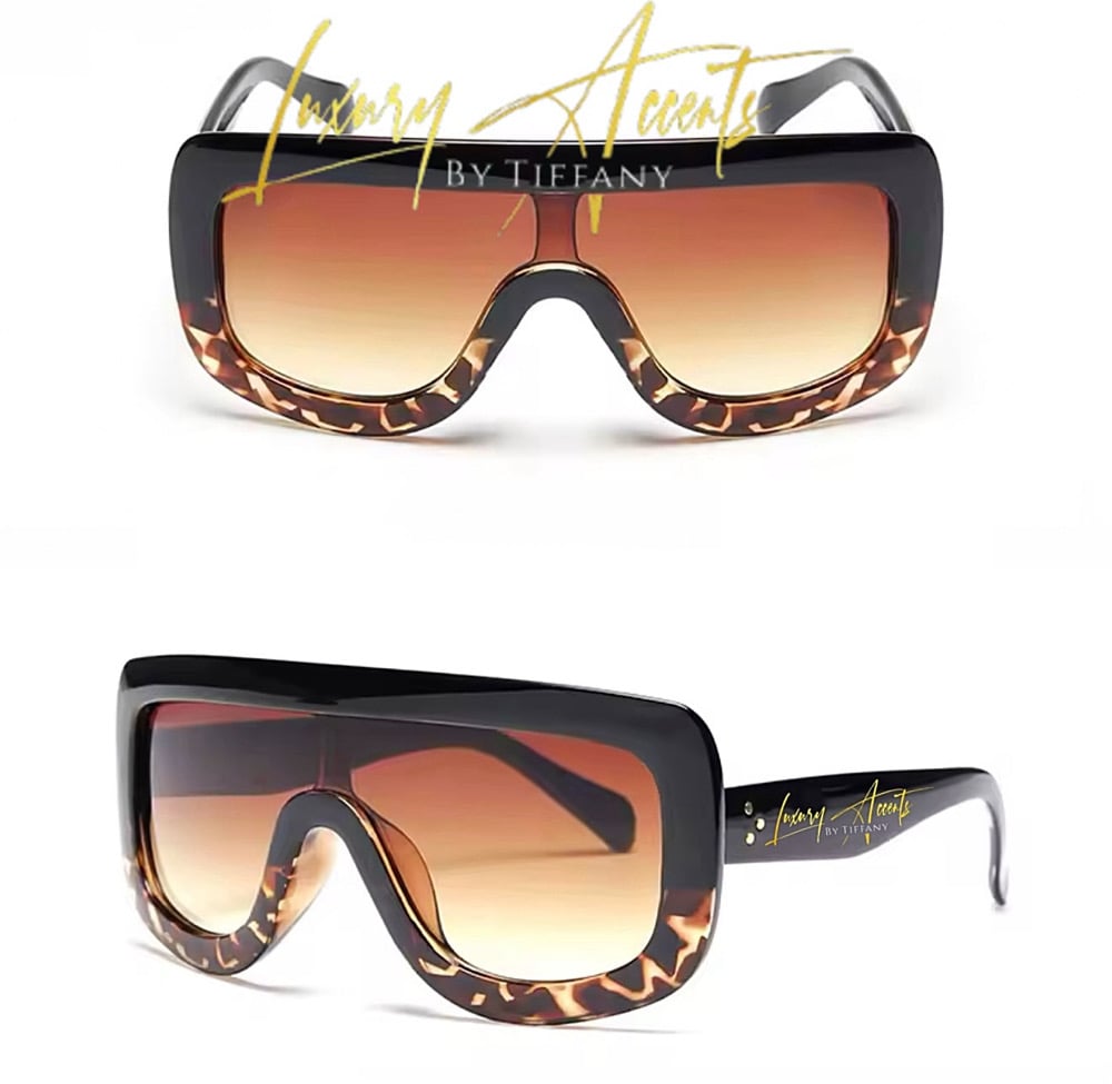 Image of “SIGNATURE” shield shades