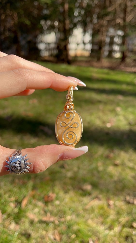 Image of Yellow Calcite (Gold Wire) 