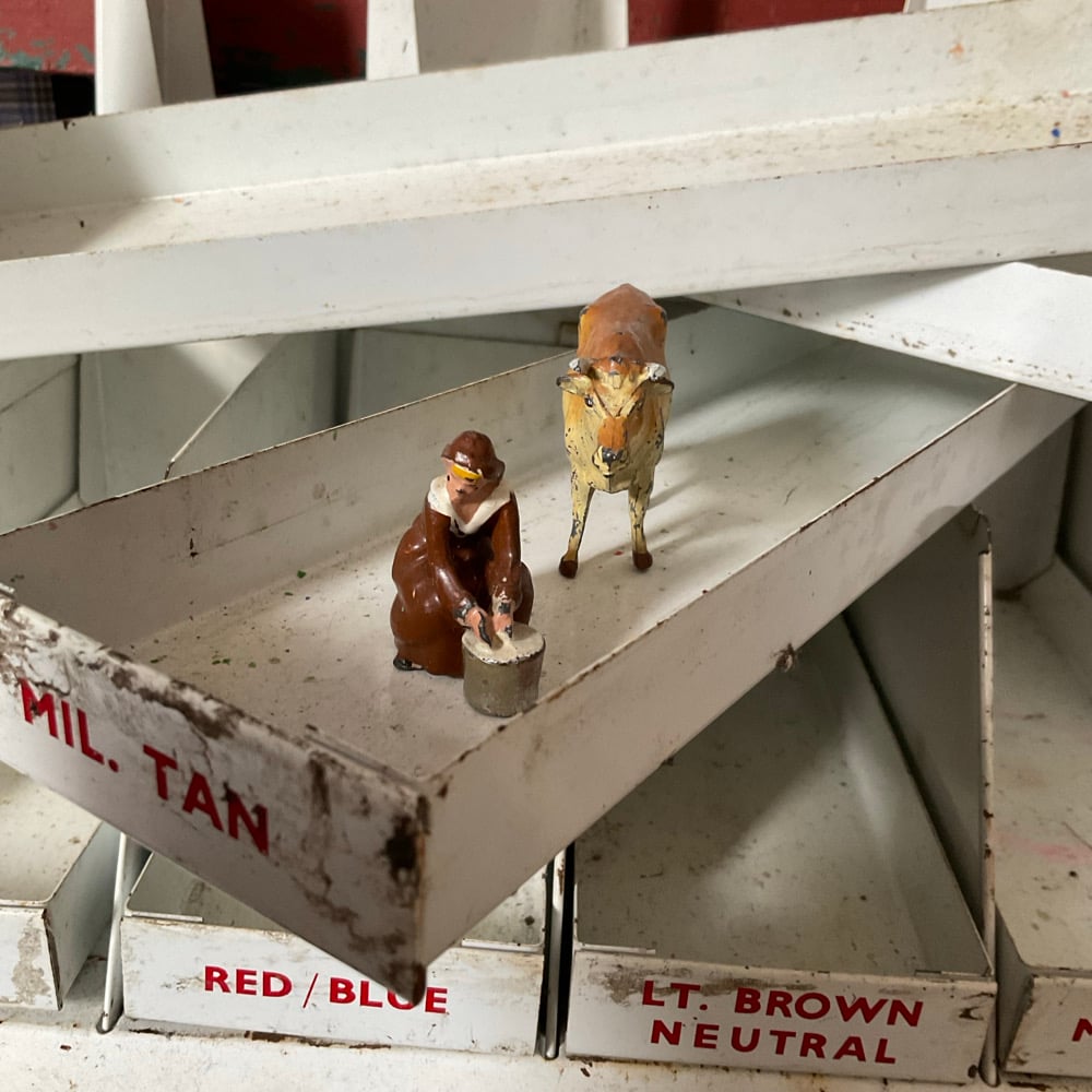 Image of Cow & Milkmaid