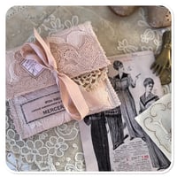Image 3 of Petite Vintage pink fabric and  lace sewing notions pouch