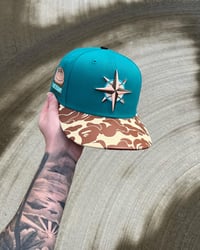 Image 1 of  MINT BRIM MULTI TONE SEATTLE MARINERS CUSTOM FITTED 