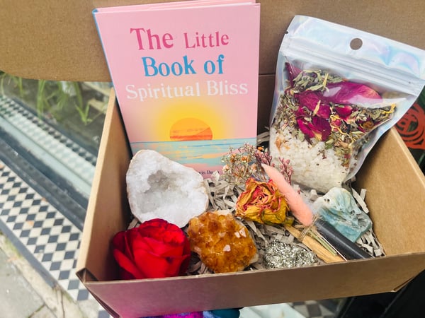 Image of New Moon Manifesting box