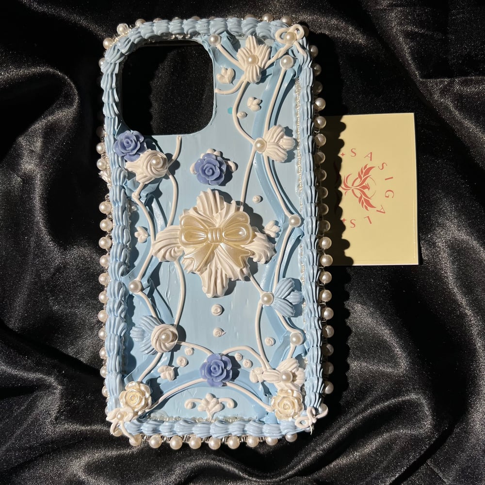 Image of Blue Bliss Elegance Decoden Phone Case For All Brand 