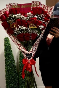 25 count heart Dior bouquet 