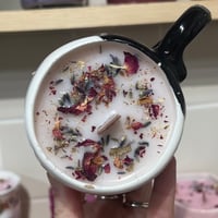 Image 2 of old soul scented kitty candle
