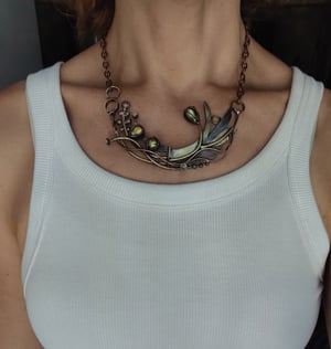 Necklace with yellow flowers 