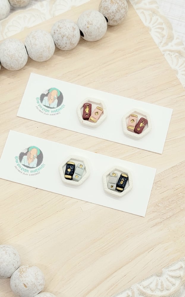 Image of Bookshelf Studs
