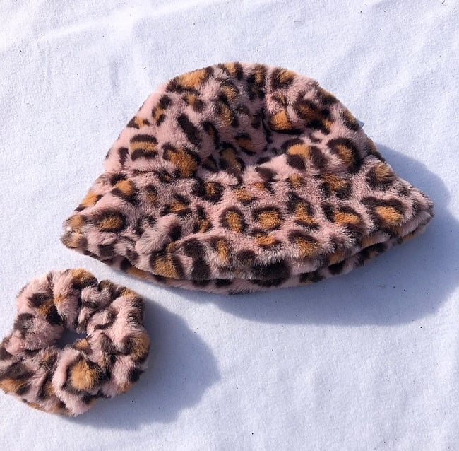 Soft faux fur leopard hat 