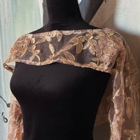 Image 3 of Extra cropped lace top