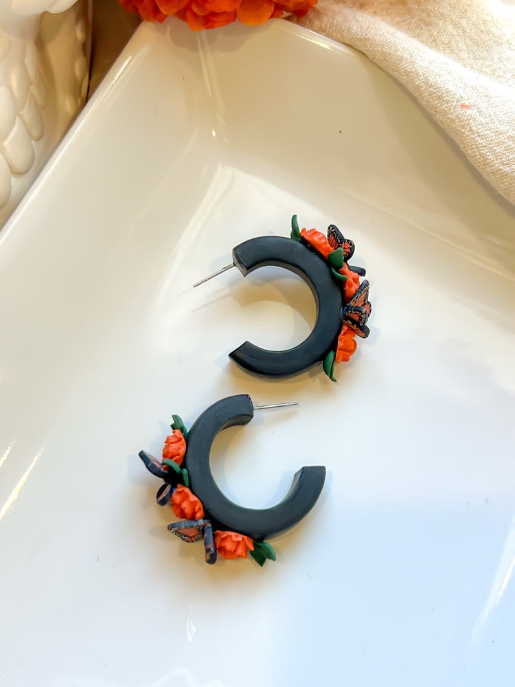 PREORDERS Monarca Hoops  