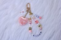 Image 2 of 'kitch' IVE keychain