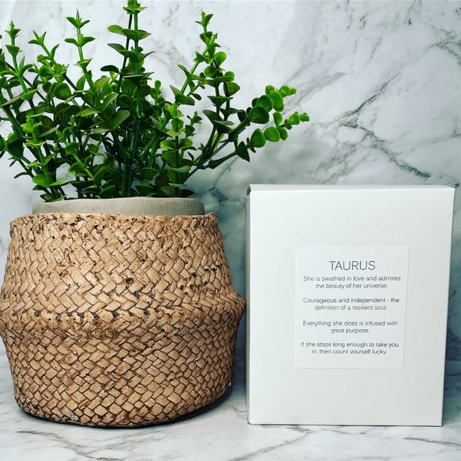 Zodiac Crystal Infused Candle 450g - TAURUS  **ONLY 10 AVAILABLE**