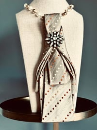 Image 2 of Champagne Pop