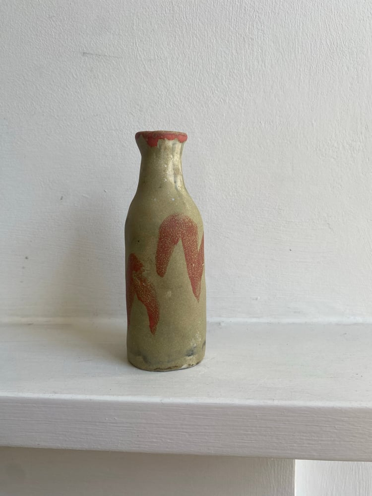 Green bottle Image 4