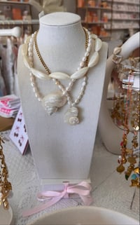 Image 4 of Freshwater Necklace