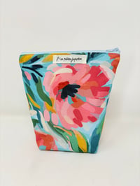 Image 1 of Trousse de toilette haute à poser fleurs peinture