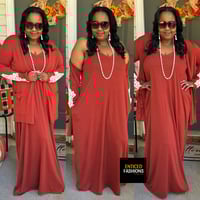 The Simple Set with Lace Sleeve (Plus)