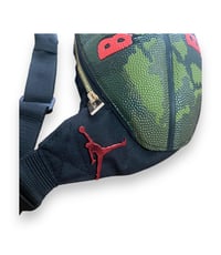 Image 7 of BAYOU BEAT with pourse