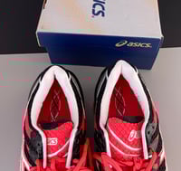 Image 3 of size: us7.5 uk5.5 eu39 cm24.5
