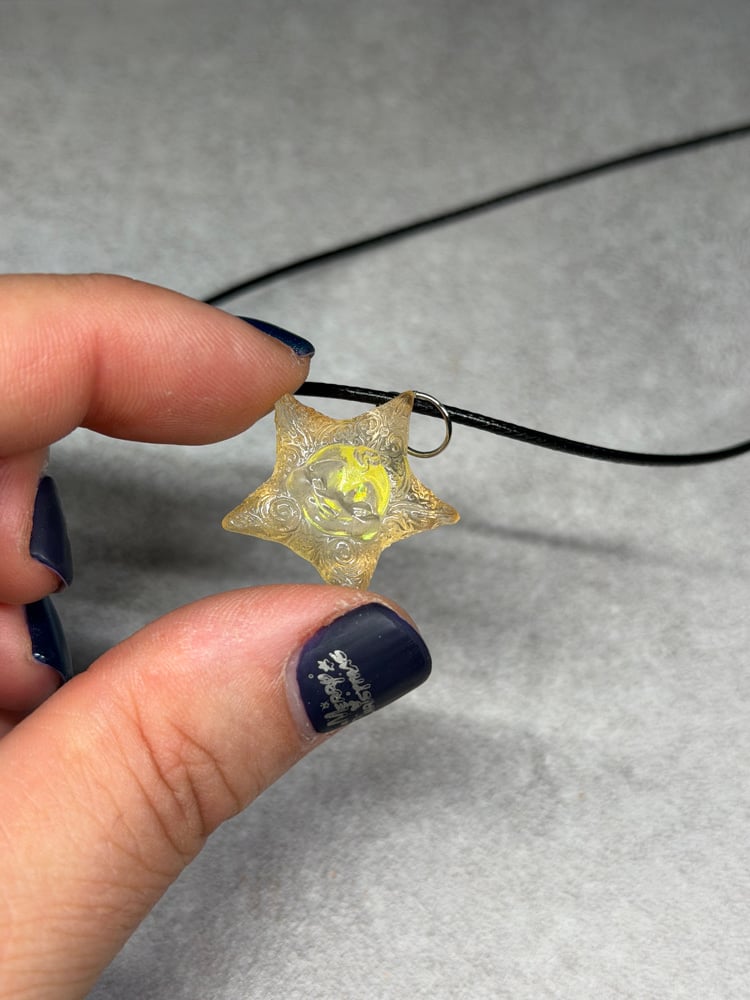 Image of Wishing Star (trasparent 2,5 cm) pre order