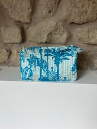 Image 1 of Trousse de toilette - Toile de Jouy turquoise