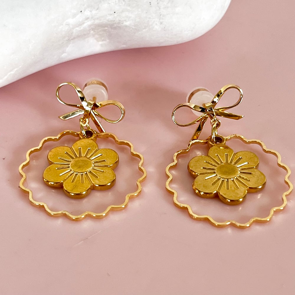 Image of Flower and Bow Drops