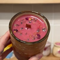 Image 2 of tomato vine scented candle