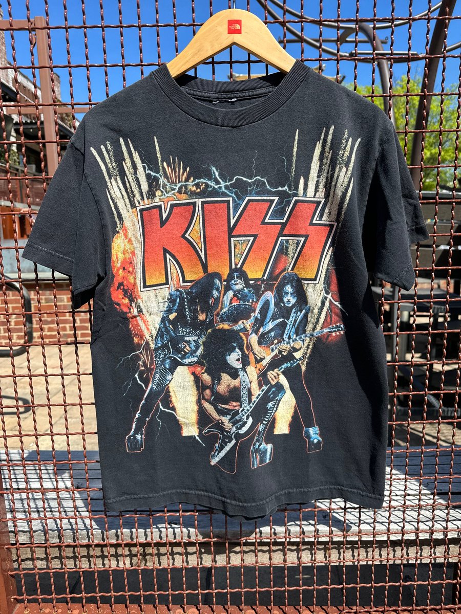 Image of 2003-2004 “KISS WORLD DOMINATION” Concert Tee, SIZE: MEDIUM