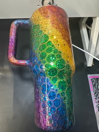 40oz rainbow glitter with circles 