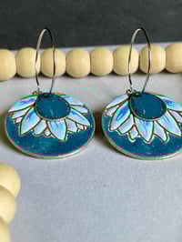Image 4 of Slate Blue Sunflower 