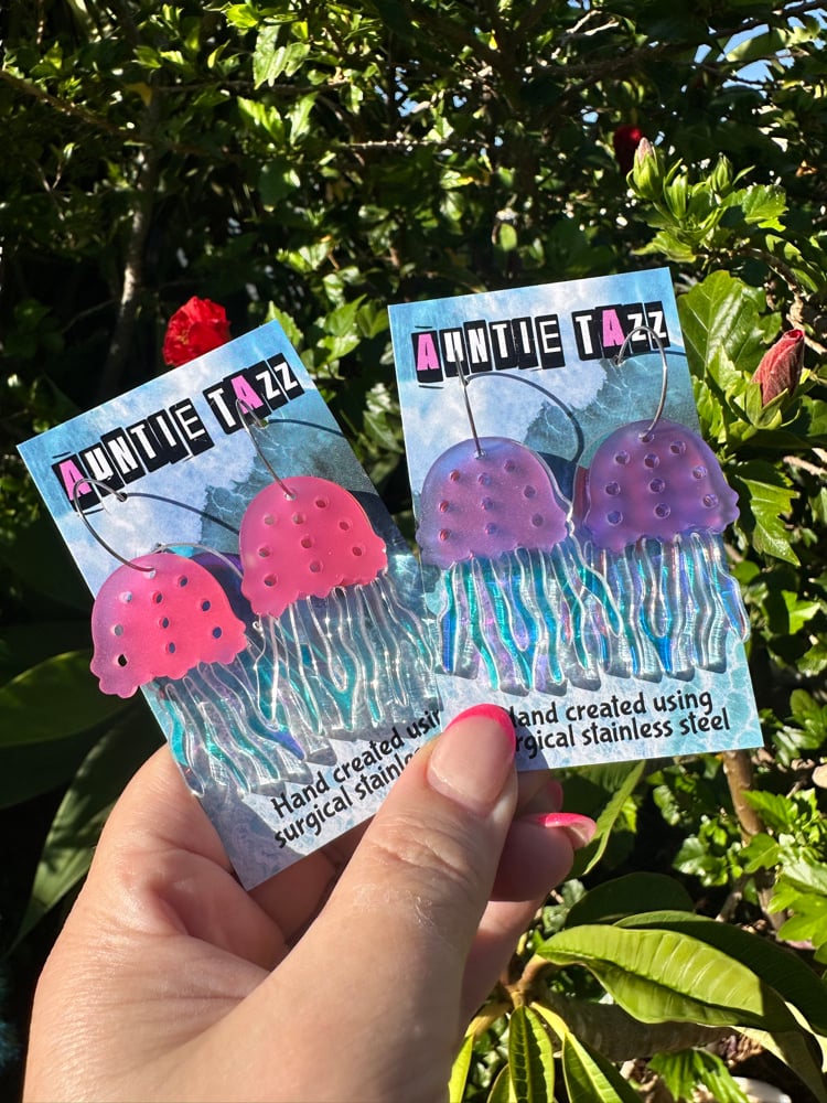 Image of Jellyfish Dangs