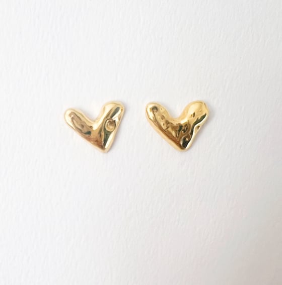 Image of Molten Vermeil Heart Earrings 