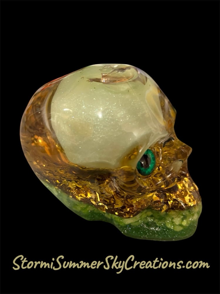 Image of Large Green and Gold Shaker Skull