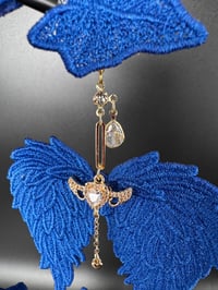 Image 5 of Blue Angel Wing Ivy Suncatcher