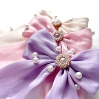 Image 3 of Pearl iridescent Maxi Bows