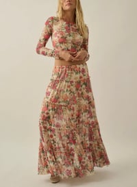 Image 10 of A set for spring