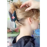 Image 5 of Cult of The Lamb Crown Claw Clip 