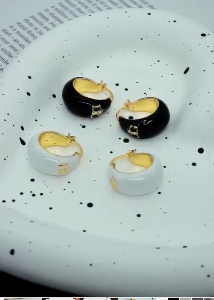 Image of kâbôd earrings 