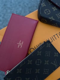 Image 5 of Patterned clutch 🖤