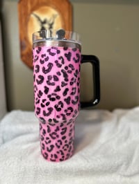 Image 1 of #10 40oz Hot Pink Leopard Travler