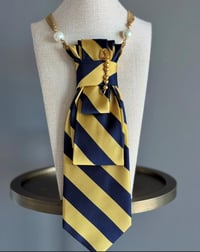 Image 2 of Graphic Groove