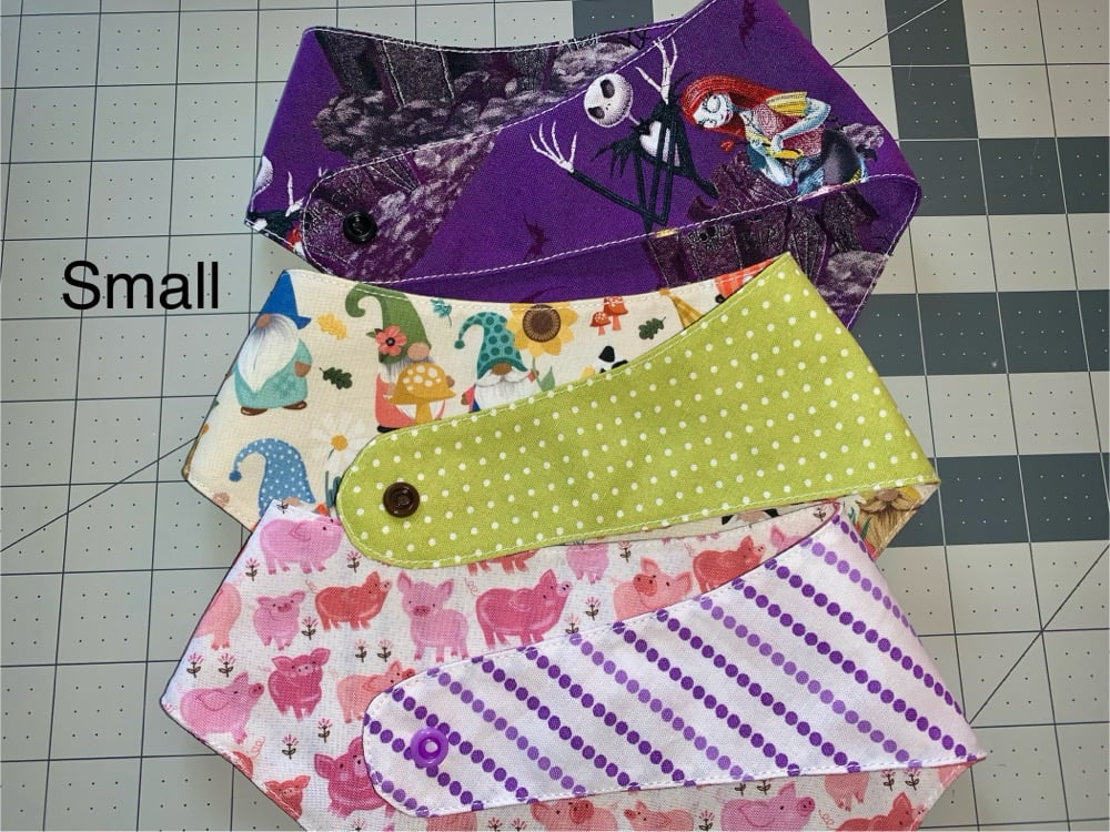 Image of Snap-On pet bandana S