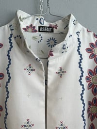 Image 4 of Ella dress in white with flowers (l)
