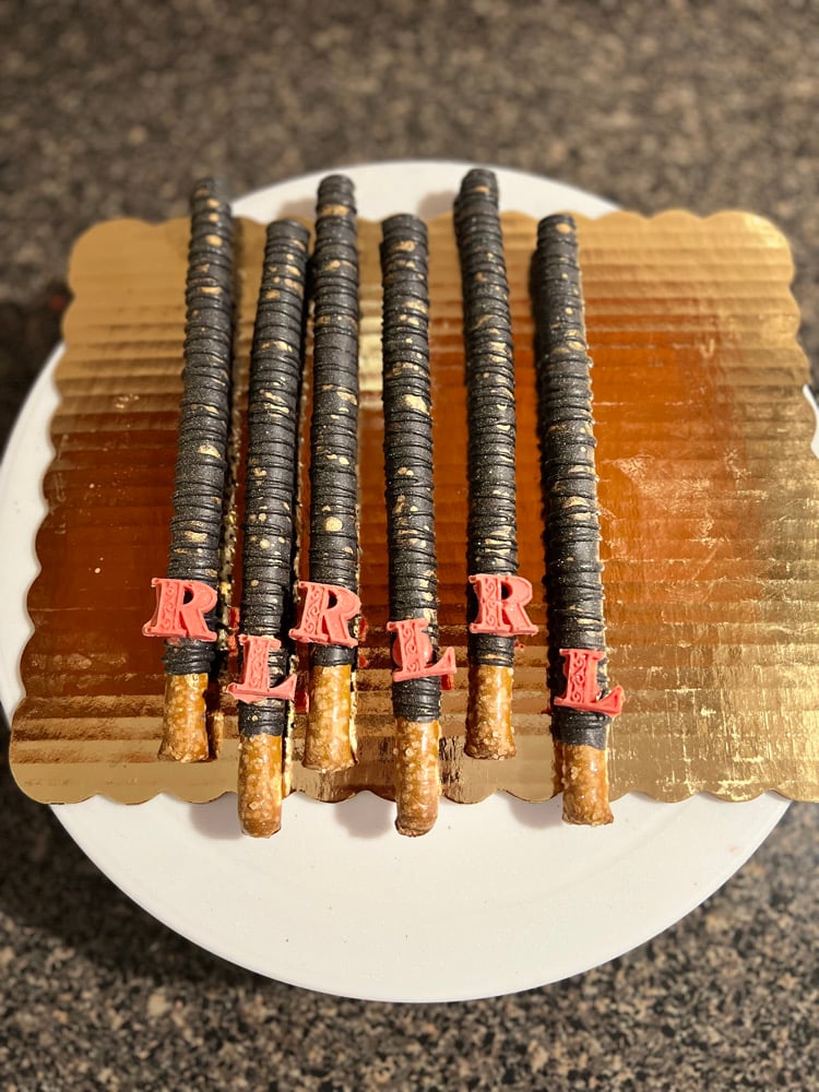 Image of Chocolate Covered Pretzels 