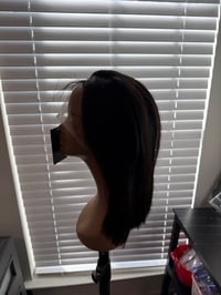 Image 2 of 12 inch bob wig 