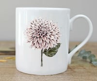 Dahlia Mug in a Gift Box - Toasted Crumpet