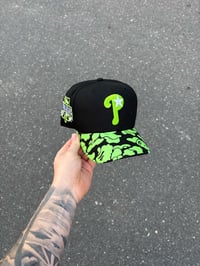 Image 1 of BLACK LAZER GREEN PHILADELPHIA PHILLIES CUSTOM FITTED CAP