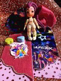 Image 5 of K POP DEMON HUNTER BIG BOW 